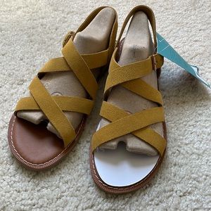 Tom’s amber gold suede sandal
